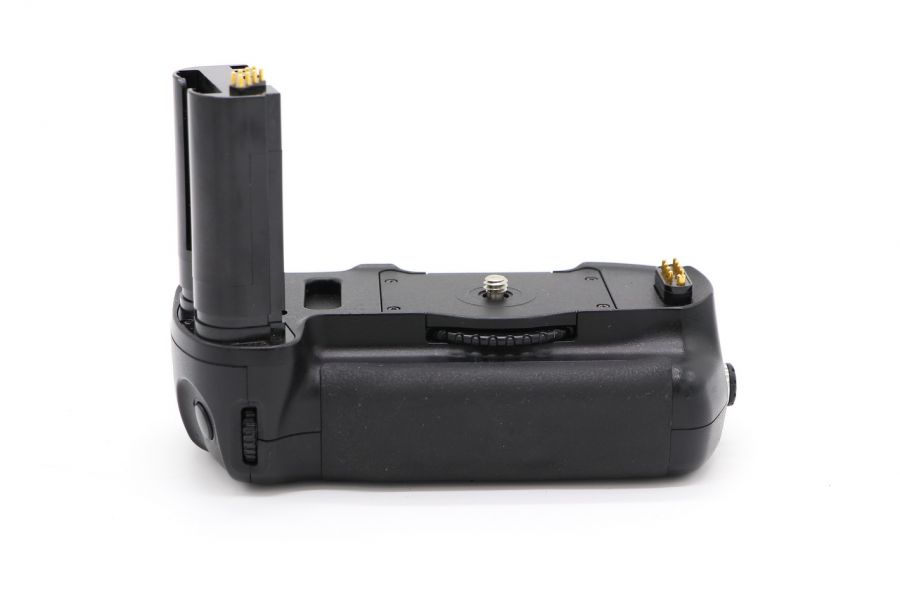 Батарейная ручка Nikon MB-D100