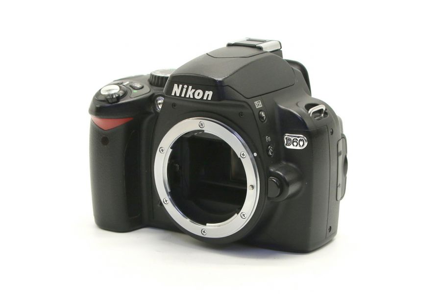 Nikon D60 body в упаковке (пробег 13350 кадров)