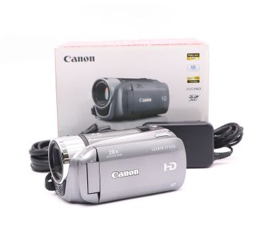 Видеокамера Canon LEGRIA HF R206 в упаковке