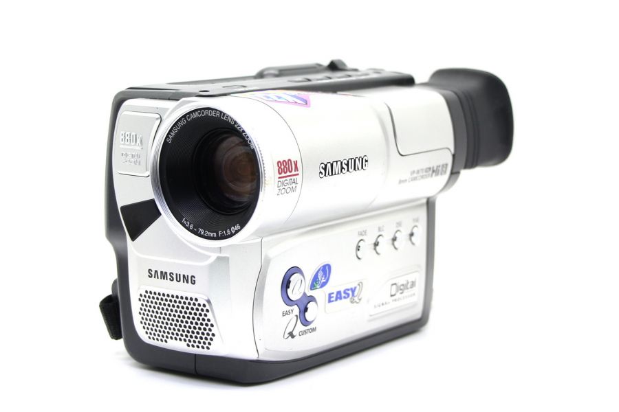 Видеокамера Samsung VP-W70