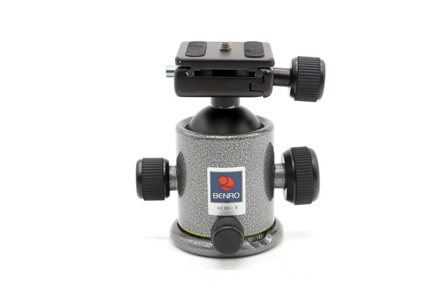 Штативная голова Benro KB-1