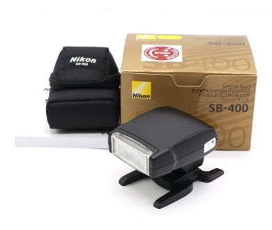 Фотовспышка Nikon Speedlight SB-400 в упаковке