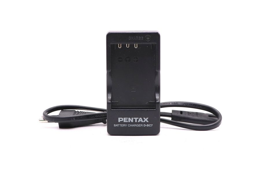 Зарядное устройство Pentax D-BC7