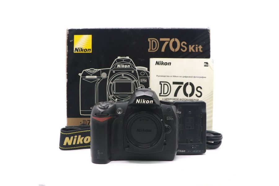 Nikon D70s body в упаковке (пробег 145 кадров)
