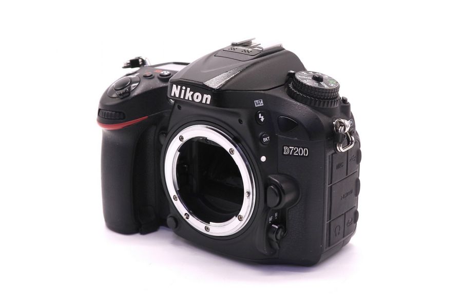 Nikon D7200 body (пробег 230000 кадров)