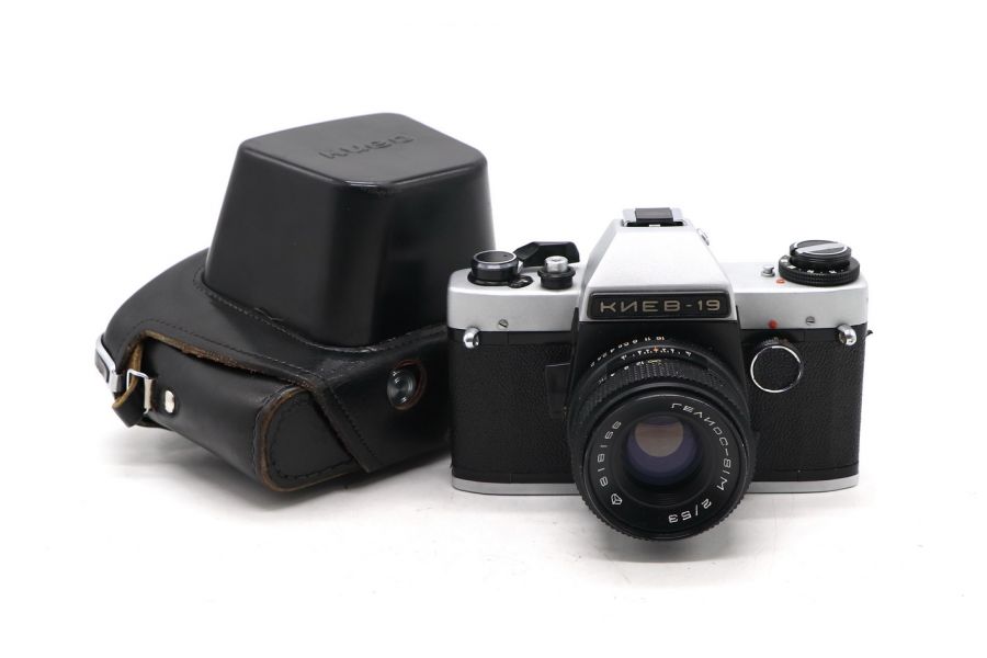 Фотокамера зеркальная Киев 19 + Гелиос 81М