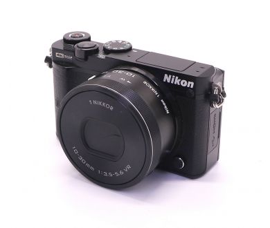 Купить Nikon 1 J5 kit (пробег 455 кадров) Nikon 1 J5 kit (пробег 455 кадров)