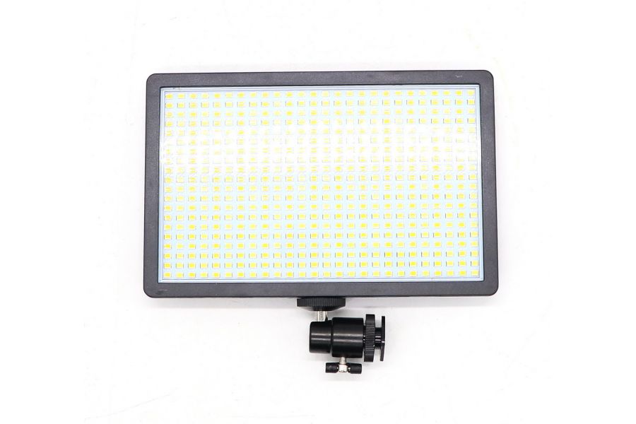 Светодиодный осветитель FUJIMI FJL-SMD520B