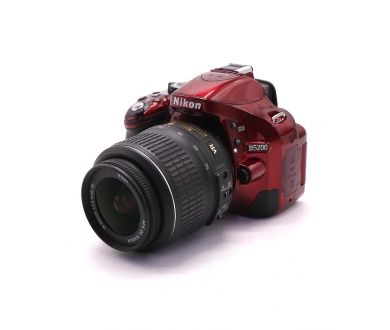 Купить Nikon D5200 kit (пробег 9580 кадров) Nikon D5200 kit (пробег 9580 кадров)
