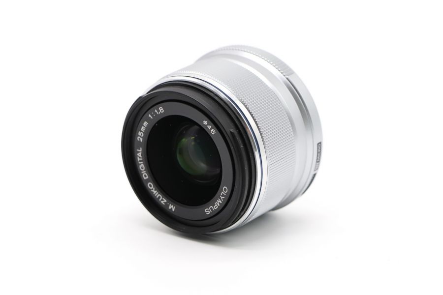 Olympus M.Zuiko Digital 25mm f/1.8