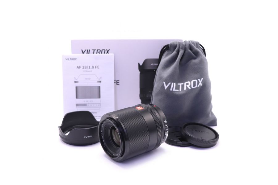 Viltrox AF 28mm f/1.8 E-mount в упаковке