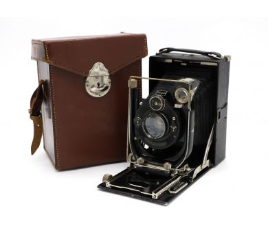 Nagel 33 + Nagel-Anastigmat 13.5cm f/4.5 (Germany, 1929)