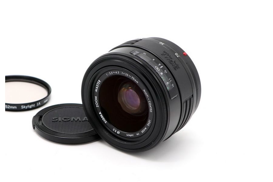 Sigma 35-70/3.5-4.5 MC for Olympus OM