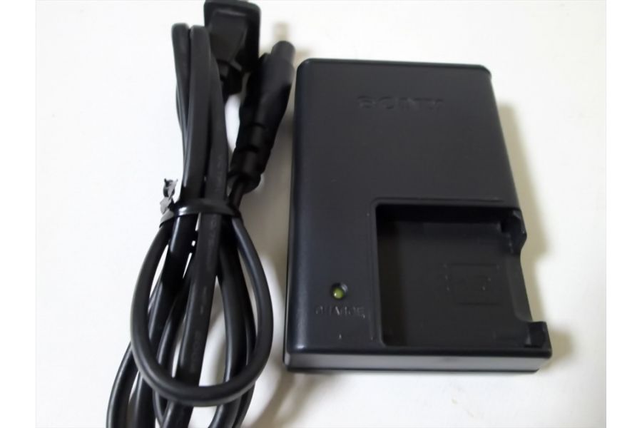 Зарядное устройство Sony BC-CSKA