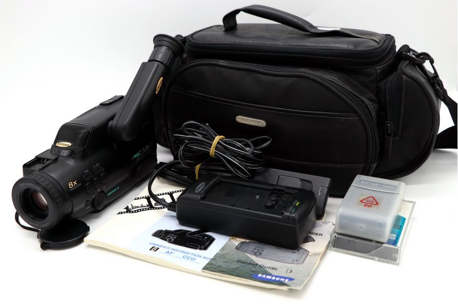 Видеокамера Samsung VP-U10