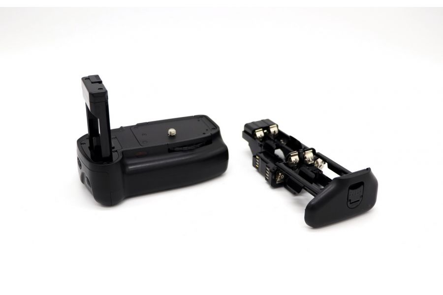 Батарейная ручка Nikon D3100