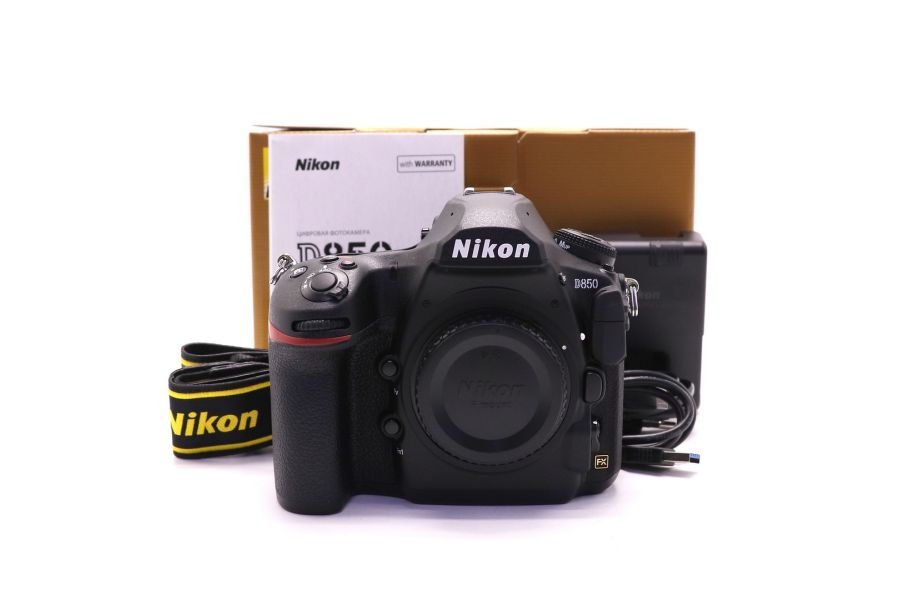 Nikon D850 body в упаковке (пробег 400 кадров)