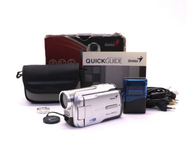 Видеокамера Genius G-Shot DV815Z в упаковке