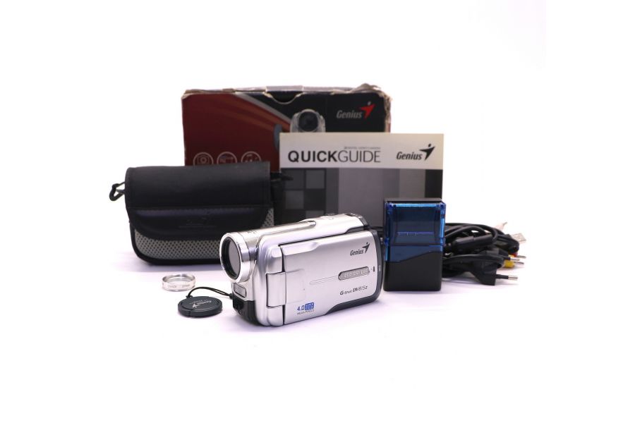 Видеокамера Genius G-Shot DV815Z в упаковке