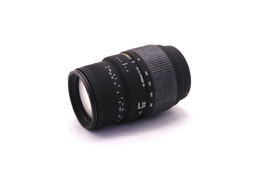 Sigma AF 70-300mm f/4-5.6 DL Macro for Sony A (Japan)