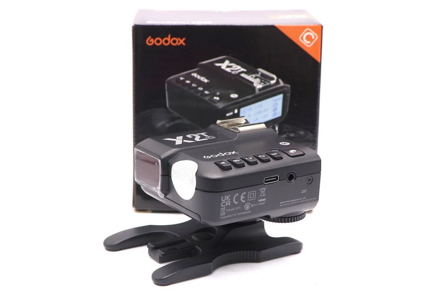 Синхронизатор Godox X2T в упаковке