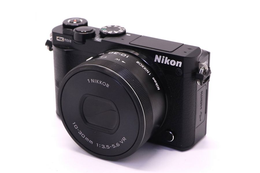 Nikon 1 J5 kit (пробег 135 кадров)