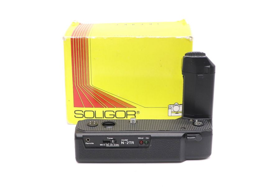 Батарейная ручка Soligor N-2TR в упаковке