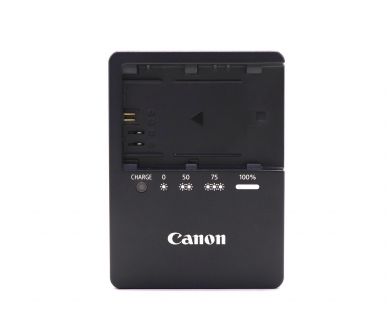 Зарядное устройство Canon LC-E6 