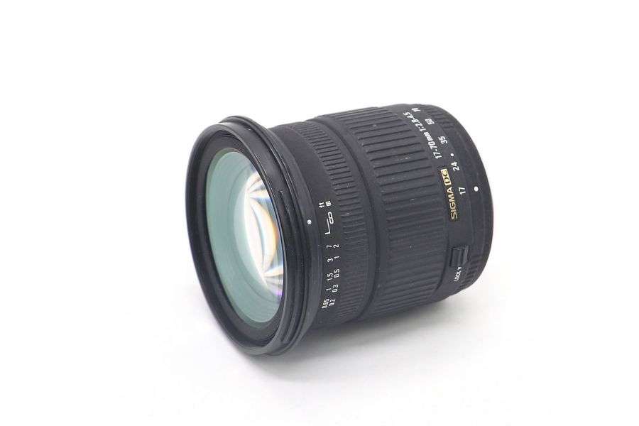 Sigma AF 17-70mm F2.8-4.5 DC for Pentax K