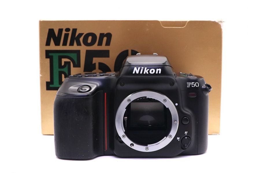 Nikon F50 Quartz Date body в упаковке