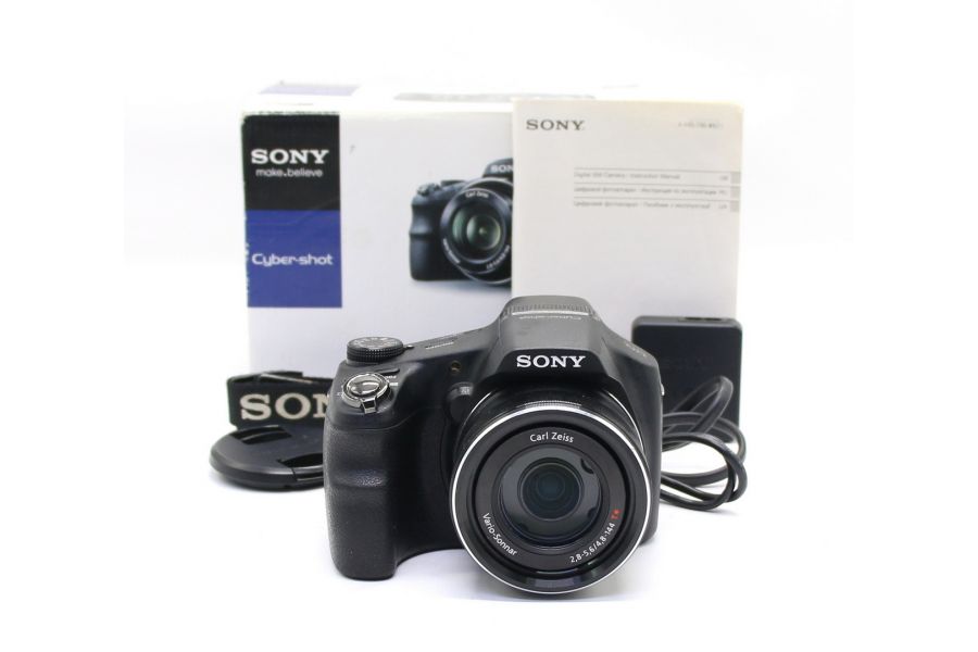 Sony Cyber-shot DSC-HX200 в упаковке