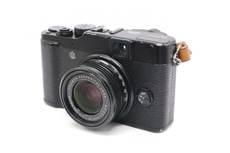 Fujifilm X10