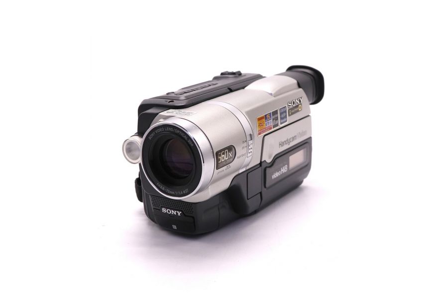 Видеокамера Sony CCD-TRV208E аналоговая (Japan)