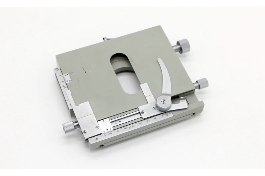 Столик микроскопа подвижной