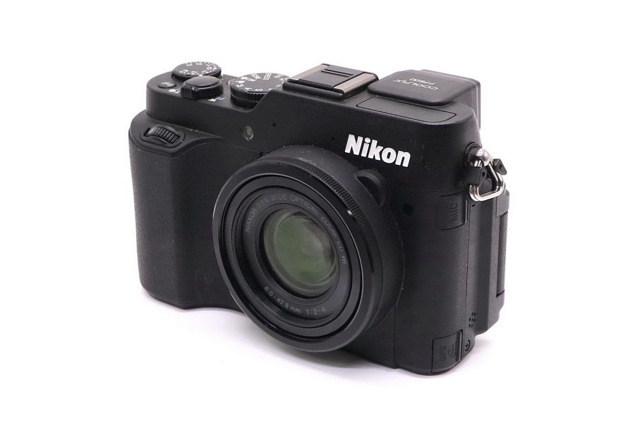 Nikon Coolpix P7800