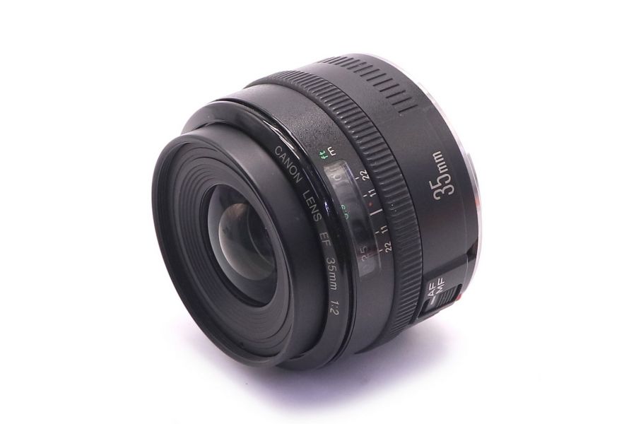 Canon EF 35mm f/2 (Japan, 2015)