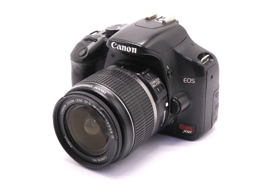 Canon EOS Rebel Xsi (450D) kit (пробег 31500 кадров)