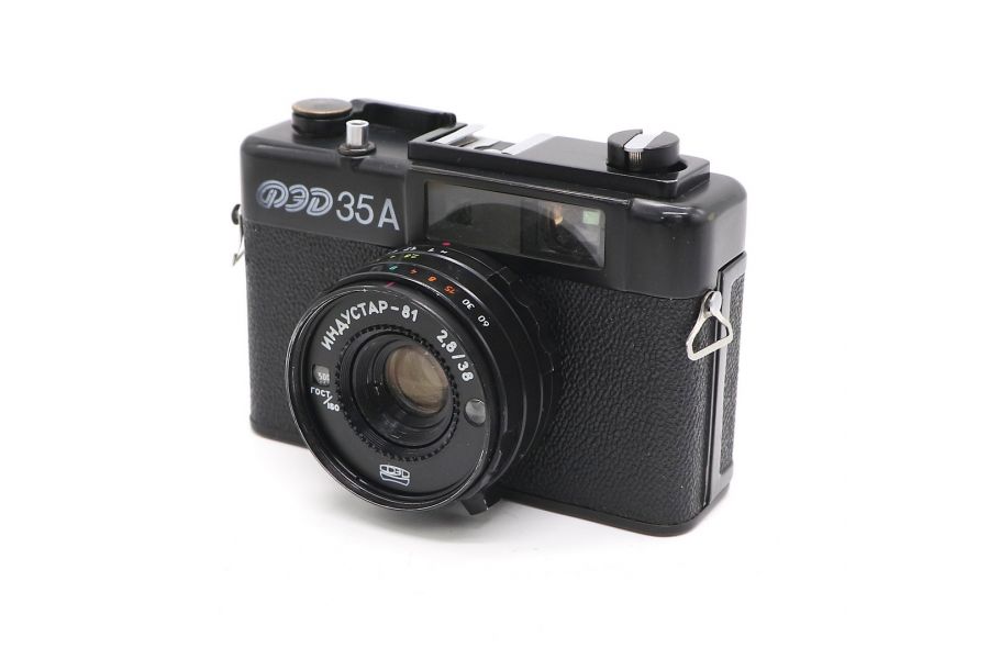 Фэд 35А советский малоформатный фотоаппарат (1980)