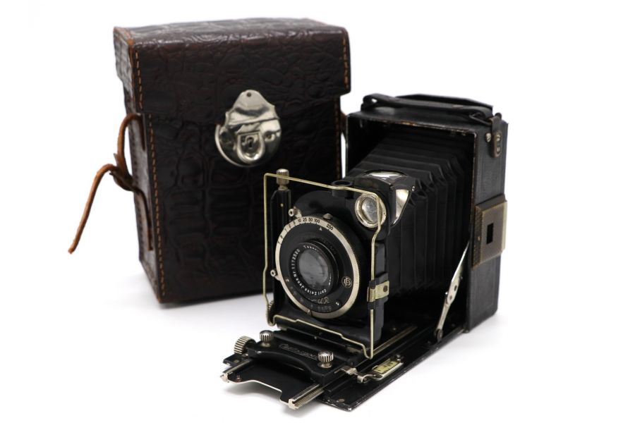 Certo Certosport + Tessar 105mm f/4.5 (Germany, 1929)