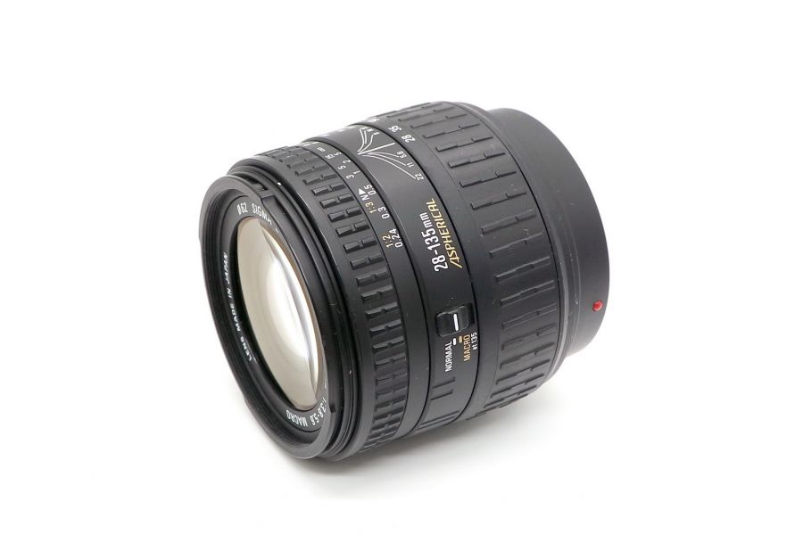 Sigma 28-135mm f/3.8-5.6 Aspherical Macro for Sony A