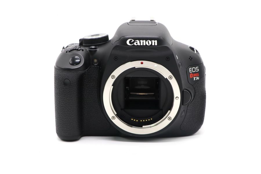 Canon EOS Rebel T3i body (пробег 5500 кадров)