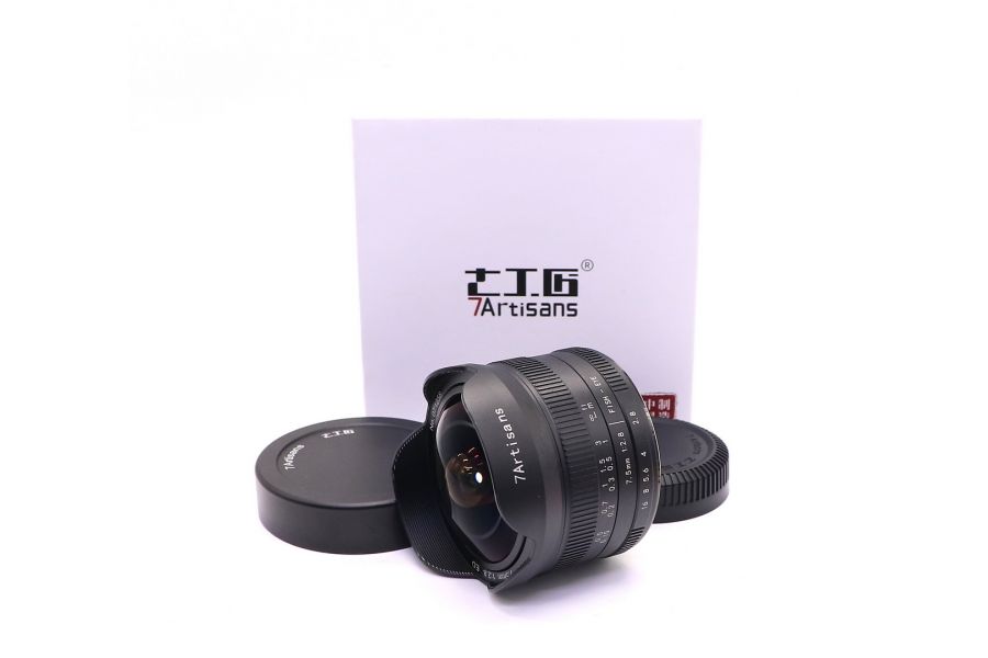 7Artisans 7.5mm f/2.8 II Micro 4/3 в упаковке