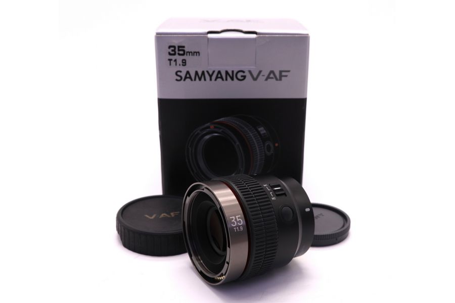 Samyang V-AF 35mm T1.9 Sony FE в упаковке