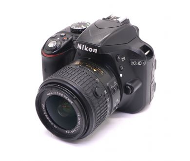 Nikon D3300 kit (пробег 13730 кадров)