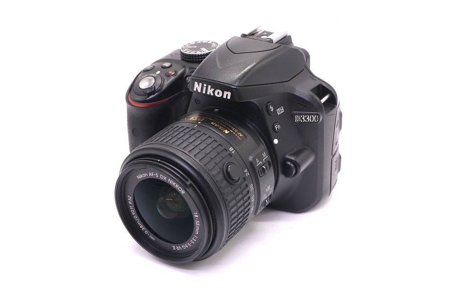 Nikon D3300 kit (пробег 13730 кадров)