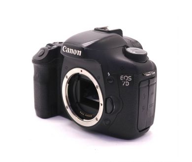 Canon EOS 7D body (пробег 12000 кадров)