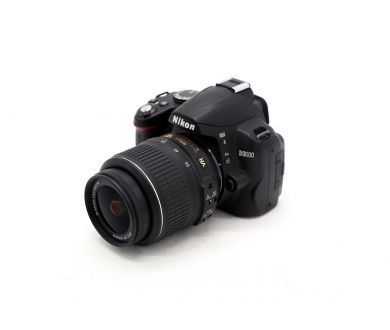 Купить Nikon D3000 kit (пробег 41612 кадров) Nikon D3000 kit (пробег 41612 кадров)