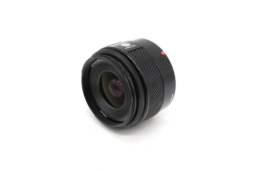 Minolta AF 35mm f/2(22)