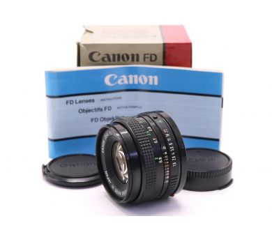 Купить Canon FD 1.8/50mm в упаковке Canon FD 1.8/50mm в упаковке