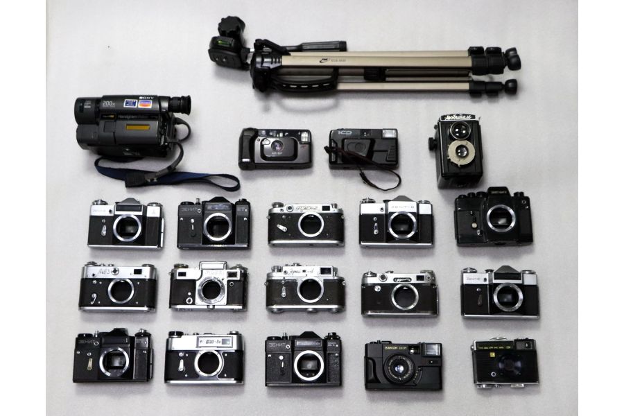 Фотоаппараты (20 штук) и принадлежности №17